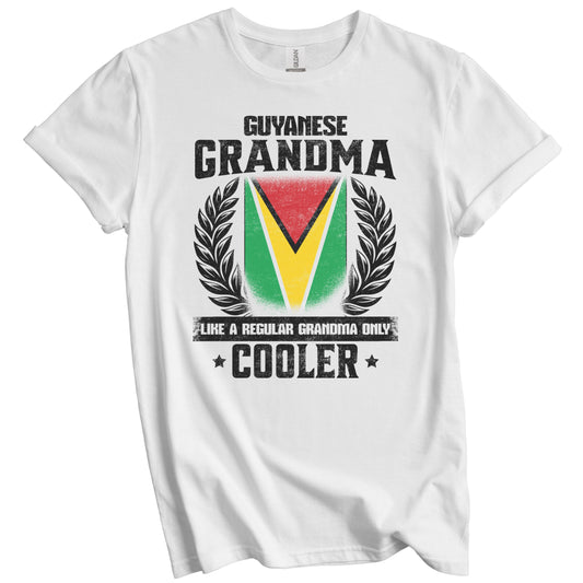 Guyanese Grandma Funny Guyana Flag Grandmother Grandparents Day T-Shirt - Guyanese Grandma Like A Regular Grandma Only Cooler