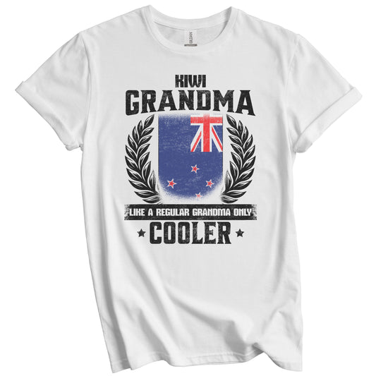 Kiwi Grandma Funny New Zealand Flag Grandmother Grandparents Day T-Shirt - Kiwi Grandma Like A Regular Grandma Only Cooler