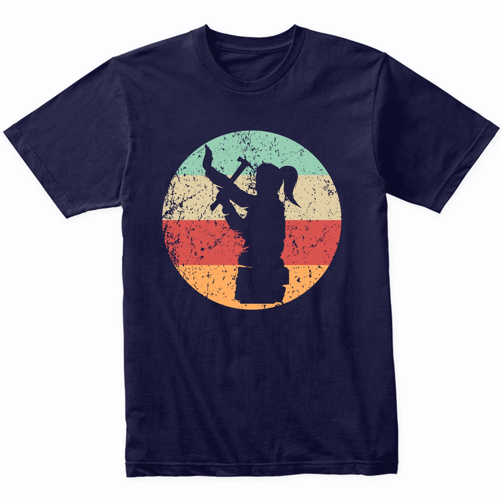 Retro Female Carpenter Hammering Vintage Style Carpentry T-Shirt