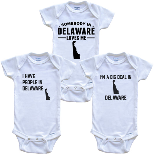Somebody in Delaware Loves Me Baby Bodysuit Bundle (3 Piece Gift Set)