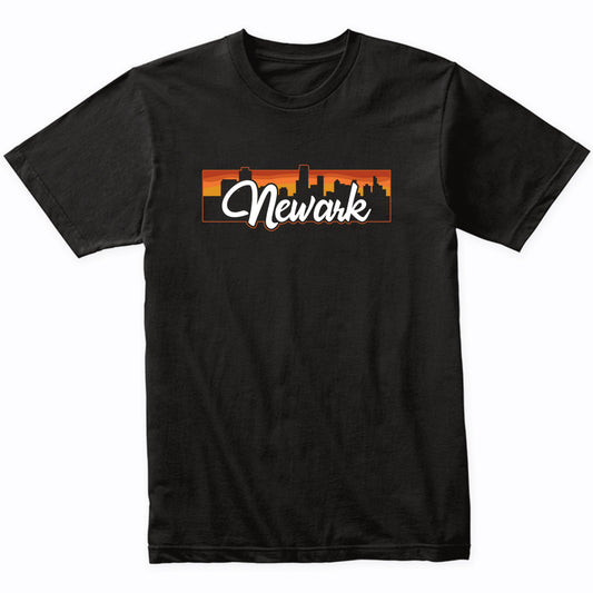 Vintage Style Retro Newark New Jersey Sunset Skyline T-Shirt