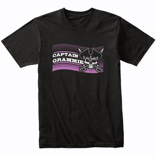 Captain Grammie Pirate Skull Funny Grandma Grandparents Day T-Shirt
