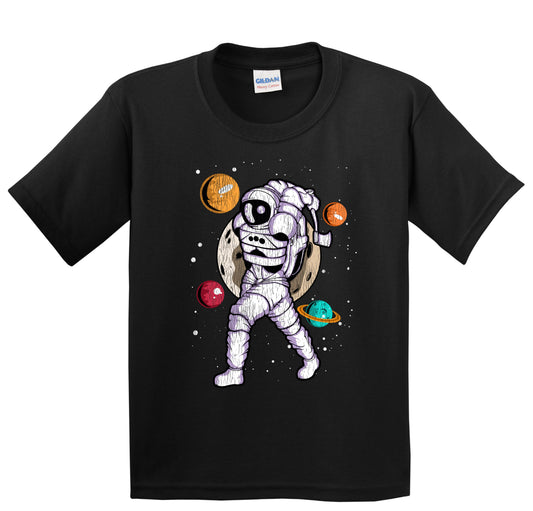 Axe Throwing Astronaut Outer Space Spaceman Distressed Youth T-Shirt