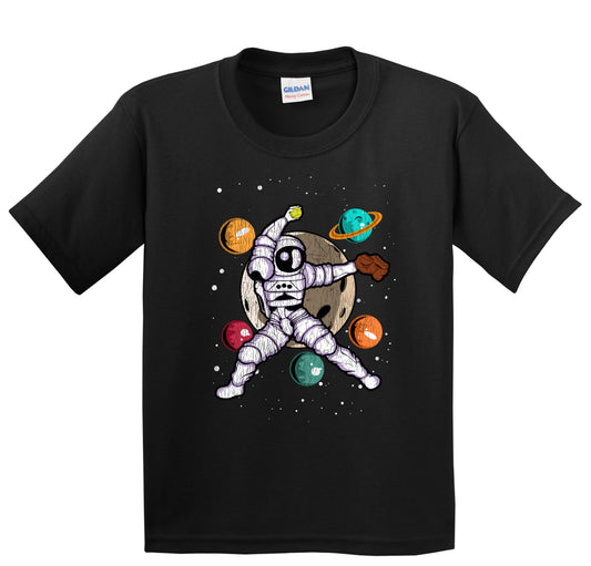 Softball Pitcher Astronaut Outer Space Spaceman Distressed Youth T-Shirt